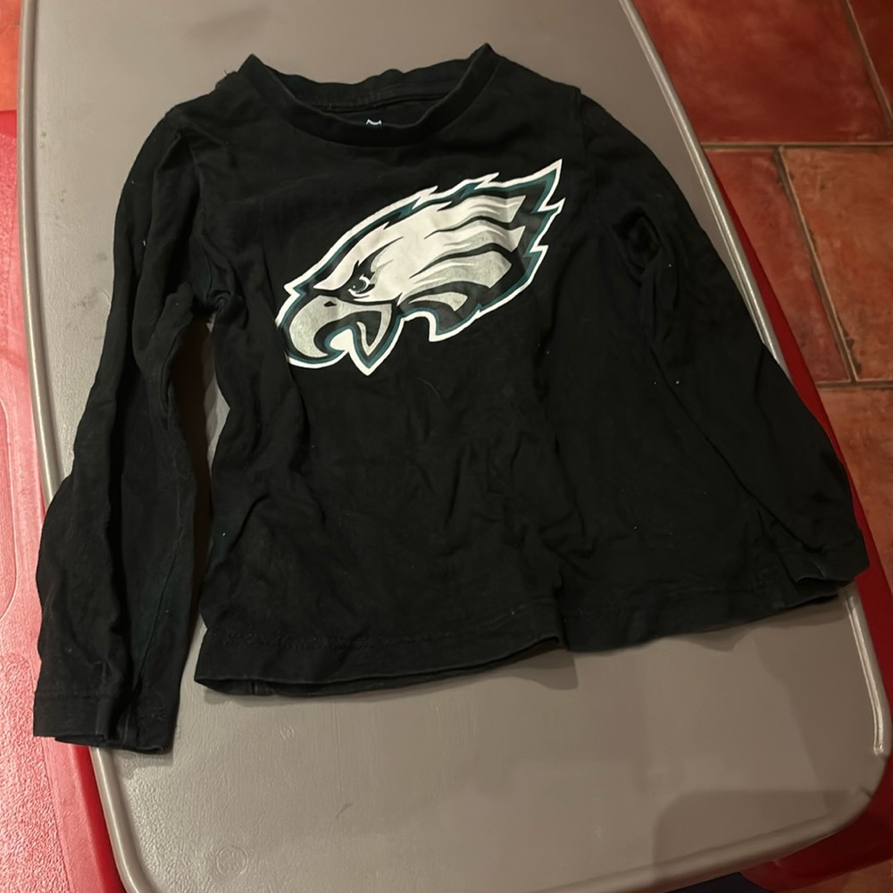 Eagles t-shirt